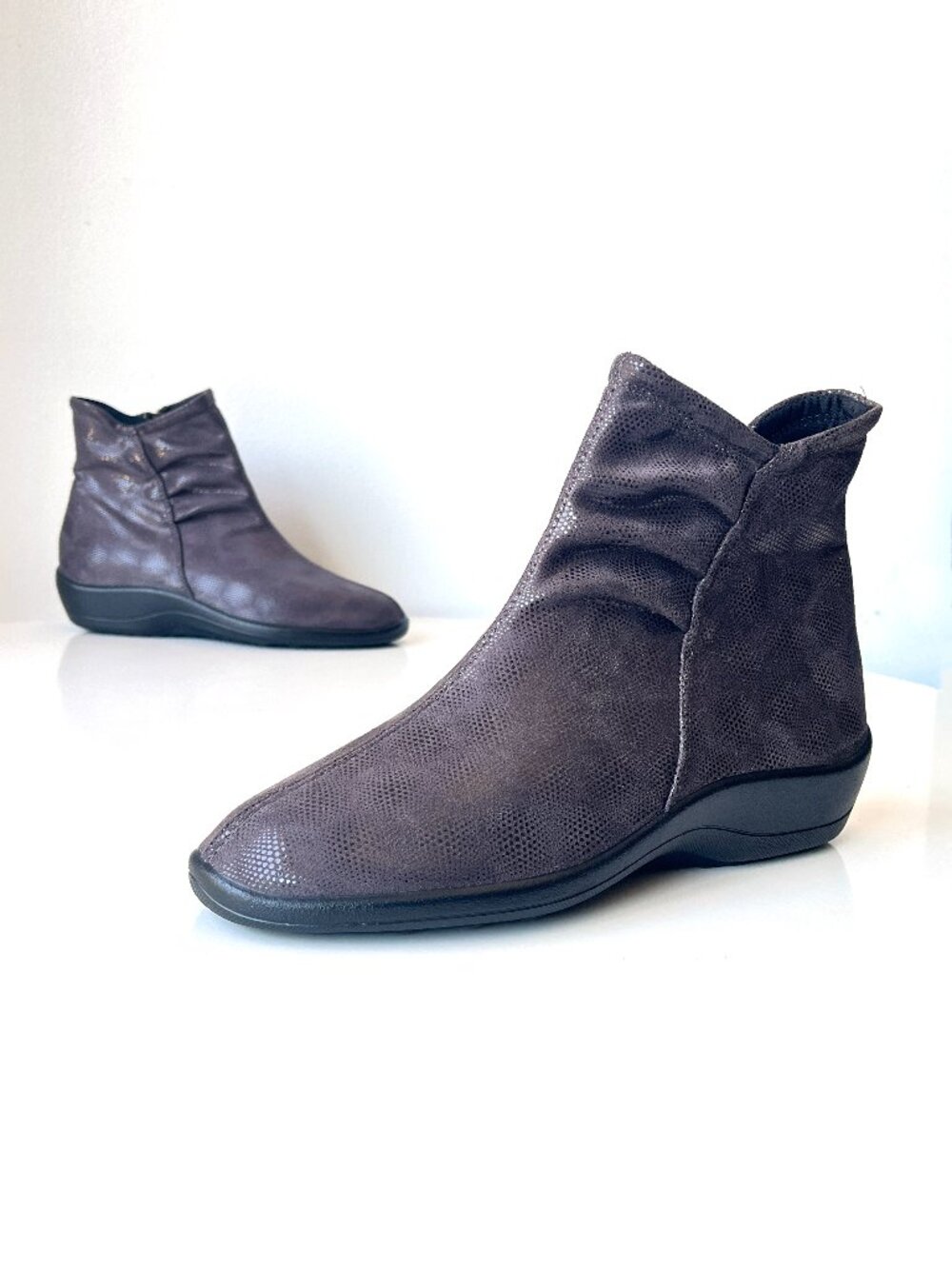 Women's Arcopedico Paluma Deep Gray Stardust Ankle Boots Booties Size 40 (US 9)